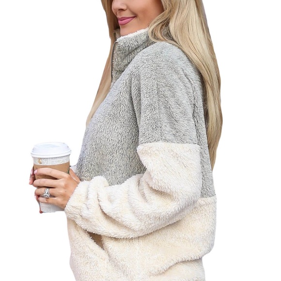 Cozy color block pull over - Picture 3 of 4